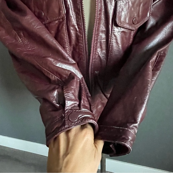 Vintage Wilsons Oxblood Leather Bomber Jacket Plush Lined Zip Front Size 42 - Picture 4 of 15